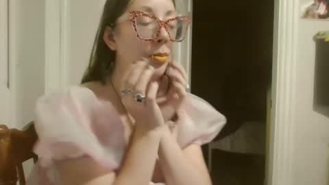 Snapshot of maryjaneflowers chatting on December 25, 2024, 9:45 am maryjaneflowers online show from December 25, 2024, 9:45 am