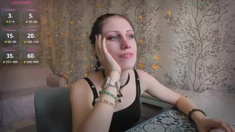Snapshot of marylou_ chatting on June 3, 2026, 6:05 am Mary Lou online show from June 3, 2026, 6:05 am