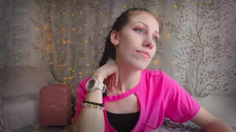 Snapshot of marylou_ chatting on July 18, 2026, 5:22 am Mary Lou online show from July 18, 2026, 5:22 am