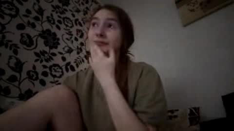 Hi My name is Elina Im 18 years old. online show from October 13, 2025, 6:13 am