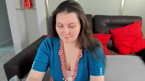 Snapshot of maryswon chatting on October 13, 2025, 6:41 pm Mary online show from October 13, 2025, 6:41 pm