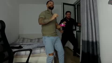 masculineguy69 online show from December 13, 2025, 7:53 pm