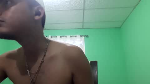 Snapshot of maserati120 chatting on February 23, 2025, 8:22 pm Max online show from February 23, 2025, 8:22 pm