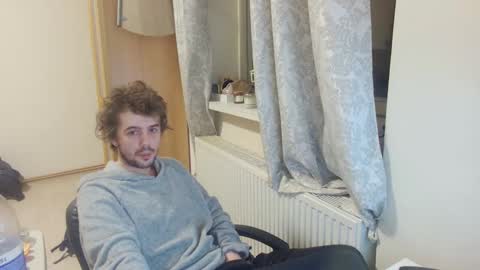 Snapshot of mash_potatoes_are_good chatting on February 22, 2025, 3:56 am mash_potatoes_are_good online show from February 22, 2025, 3:56 am