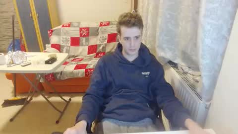 Snapshot of mash_potatoes_are_good chatting on October 21, 2025, 12:22 am mash_potatoes_are_good online show from October 21, 2025, 12:22 am