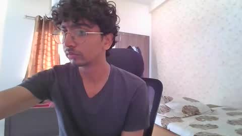 Mask Boy online show from October 22, 2025, 2:56 am