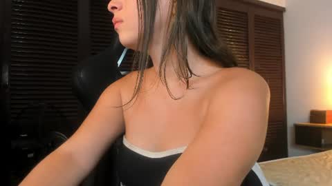 Snapshot of maskedgirl01 chatting on July 6, 2026, 7:16 pm Scarlet online show from July 6, 2026, 7:16 pm