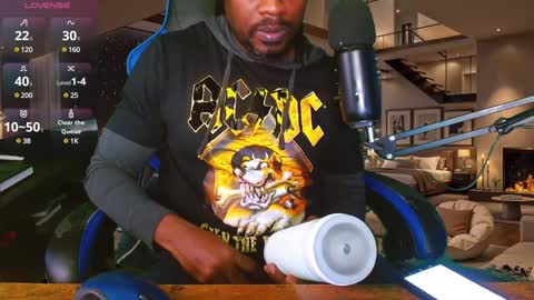 Snapshot of maskmind chatting on February 7, 2025, 4:59 am Maskmind online show from February 7, 2025, 4:59 am