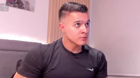 Mason Bennet online show from April 4, 2026, 9:23 pm