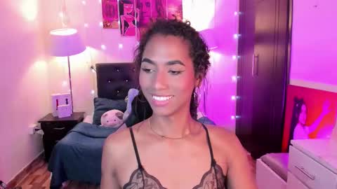 Snapshot of massielhot chatting on January 16, 2026, 10:47 pm massielhot online show from January 16, 2026, 10:47 pm