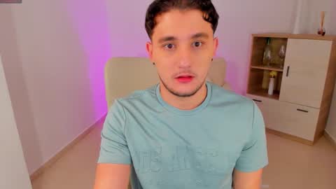 Massimo online show from February 2, 2026, 11:58 pm