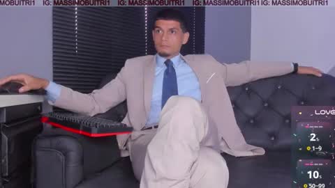 I am Massimo online show from December 16, 2025, 12:43 pm