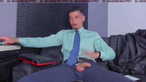 I am Massimo online show from March 14, 2026, 11:32 pm