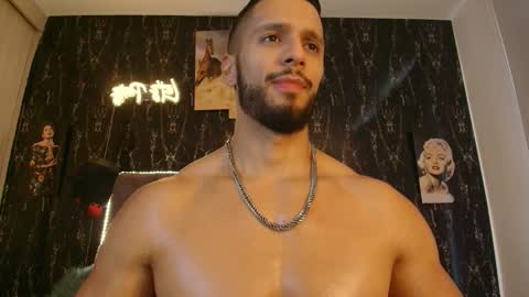 massimo_greco2 online show from January 14, 2026, 9:52 pm