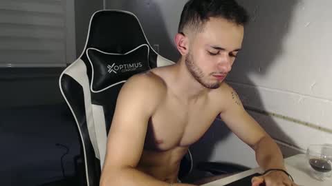 Snapshot of massimo_jiovano chatting on January 11, 2025, 11:13 pm massimo online show from January 11, 2025, 11:13 pm