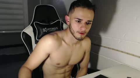 Snapshot of massimo_jiovano chatting on February 11, 2025, 11:44 pm massimo online show from February 11, 2025, 11:44 pm