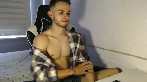 Snapshot of massimo_jiovano chatting on March 2, 2025, 4:21 pm massimo online show from March 2, 2025, 4:21 pm