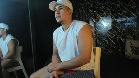 massimo_vidal online show from April 8, 2026, 4:51 pm