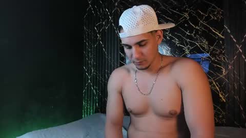 massimo_vidal online show from June 30, 2026, 5:58 pm