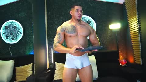 Snapshot of massimowalton2 chatting on March 9, 2025, 12:53 pm massimowalton2 online show from March 9, 2025, 12:53 pm