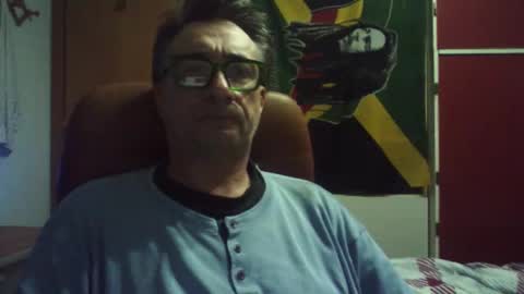 Snapshot of massimoxsempre chatting on December 3, 2024, 1:19 am massimoxsempre online show from December 3, 2024, 1:19 am