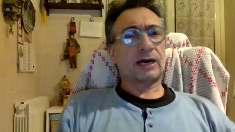 Snapshot of massimoxsempre chatting on December 3, 2024, 7:55 pm massimoxsempre online show from December 3, 2024, 7:55 pm