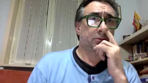 Snapshot of massimoxsempre chatting on December 4, 2024, 6:17 pm massimoxsempre online show from December 4, 2024, 6:17 pm