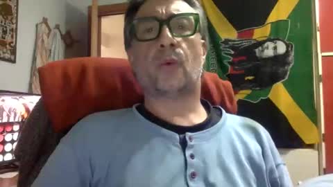 Snapshot of massimoxsempre chatting on December 7, 2024, 8:44 am massimoxsempre online show from December 7, 2024, 8:44 am