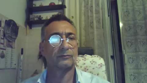 Snapshot of massimoxsempre chatting on October 15, 2025, 7:03 pm massimoxsempre online show from October 15, 2025, 7:03 pm