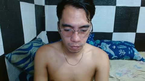 Snapshot of massive_boner02 chatting on December 4, 2024, 12:30 am massive_boner02 online show from December 4, 2024, 12:30 am