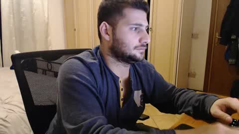 Snapshot of massu1994 chatting on January 31, 2025, 12:50 am Massu94 online show from January 31, 2025, 12:50 am