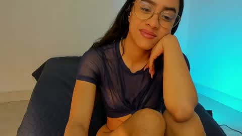 Snapshot of master_and_kami chatting on June 5, 2026, 1:34 am Kamila online show from June 5, 2026, 1:34 am