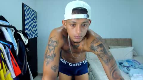 master_boy28 online show from November 25, 2025, 11:05 pm