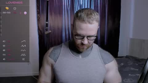 Snapshot of master_oil chatting on February 17, 2025, 9:24 am Huge Alex online show from February 17, 2025, 9:24 am