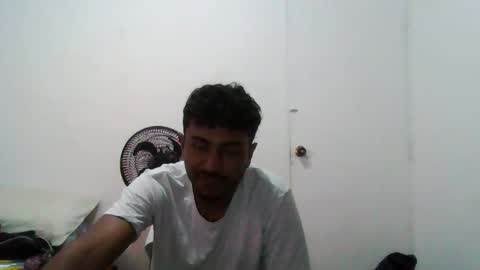 Snapshot of masterblack6666 chatting on April 16, 2026, 3:18 am masterblack6666 online show from April 16, 2026, 3:18 am