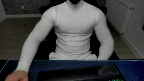 Snapshot of masterkingmuscle chatting on December 29, 2024, 7:11 pm masterkingmuscle online show from December 29, 2024, 7:11 pm