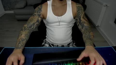 Snapshot of masterkingmuscle chatting on January 8, 2025, 9:23 pm masterkingmuscle online show from January 8, 2025, 9:23 pm