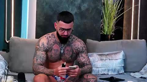 masterkingofmuscle online show from March 3, 2025, 6:15 am