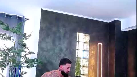 masterkingofmuscle online show from October 21, 2025, 6:36 am