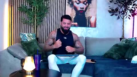 masterkingofmuscle online show from May 13, 2026, 8:01 am