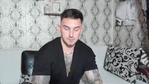 Snapshot of mastermusclejon chatting on December 6, 2024, 7:45 pm Jon online show from December 6, 2024, 7:45 pm