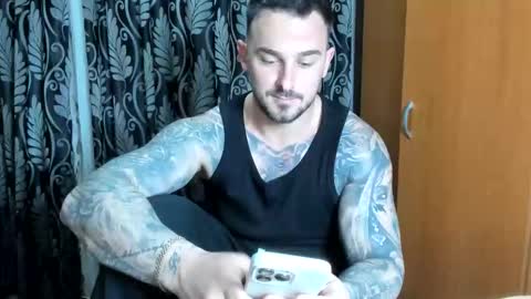 Snapshot of mastermusclejon chatting on April 17, 2026, 7:39 pm Jon online show from April 17, 2026, 7:39 pm