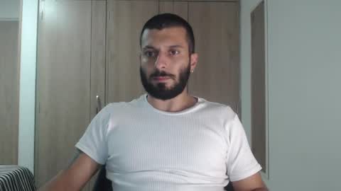 Snapshot of masterofinfatuation chatting on December 6, 2024, 3:08 am   online show from December 6, 2024, 3:08 am