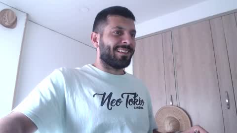 Snapshot of masterofinfatuation chatting on December 31, 2024, 7:29 pm   online show from December 31, 2024, 7:29 pm