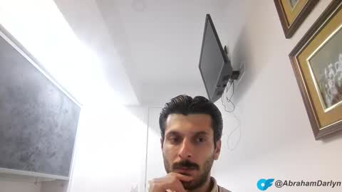 Snapshot of masterofinfatuation chatting on October 27, 2025, 9:08 pm   online show from October 27, 2025, 9:08 pm