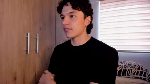 mastrangelo_x online show from December 1, 2025, 9:09 pm