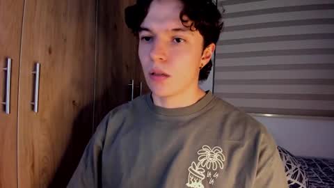 Snapshot of mastrangelo_x chatting on February 19, 2026, 5:03 am mastrangelo_x online show from February 19, 2026, 5:03 am