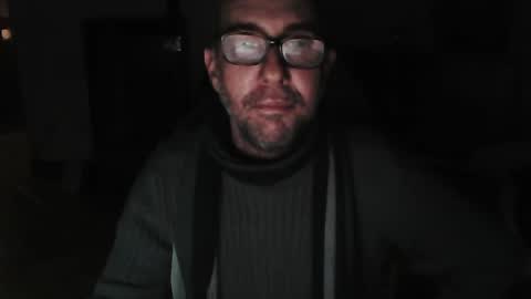 Snapshot of mat11efou chatting on December 31, 2024, 10:34 pm mat11efou online show from December 31, 2024, 10:34 pm