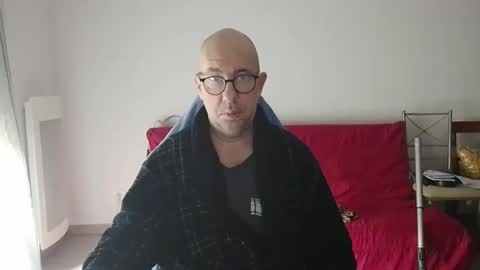 mat11efou online show from November 7, 2025, 11:32 am