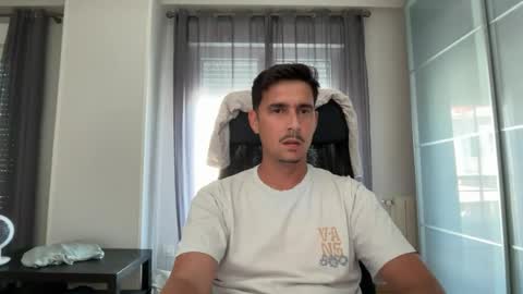 Aaron online show from June 11, 2026, 4:38 pm